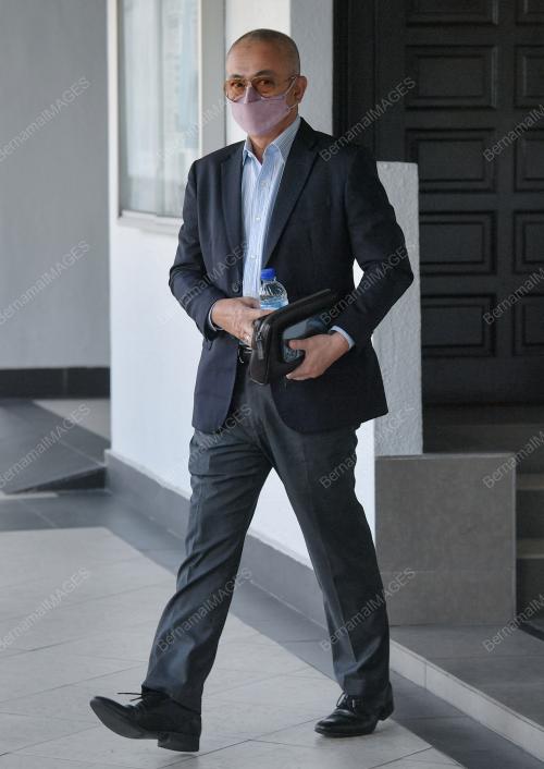 DATUK ROZMAN ISLI