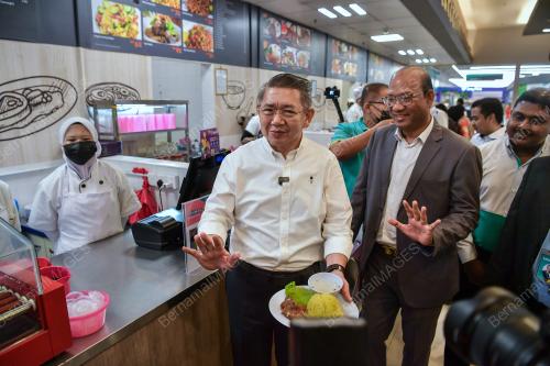 DATUK SERI SALAHUDDIN AYUB