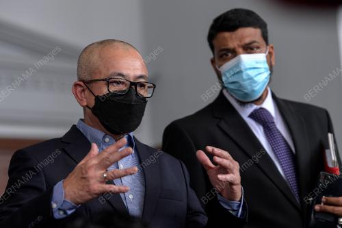 DATUK ROZMAN ISLI