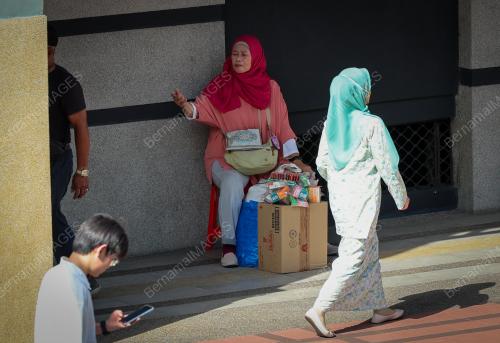 TINJAUAN WARGA ASING BERNIAGA DI KUALA LUMPUR