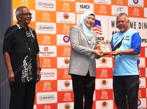 KL21_15022018_BERBASIKAL_BN201802128828