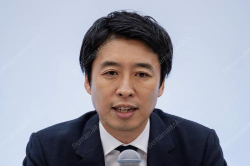 NARUSHI YAZAKI