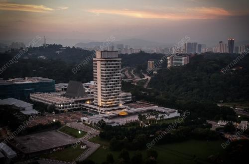 KL21_15072018_PARLIMEN