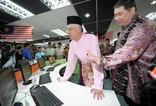 DATUK SERI MOHD NAJIB TUN ABDUL RAZAK