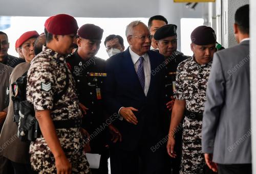 DATUK SERI NAJIB TUN RAZAK