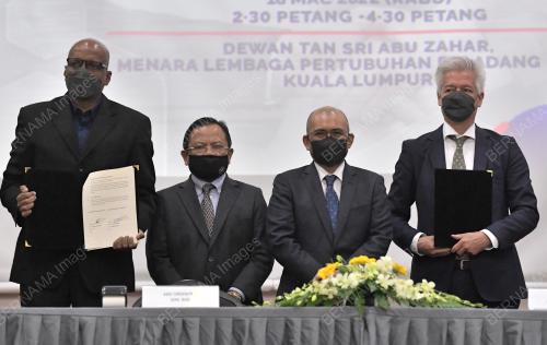 DATUK SERI DR RONALD KIANDEE