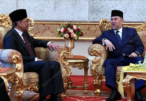 KL21_16052018_AGONG