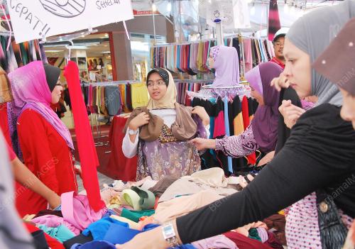 TUDUNG RAYA