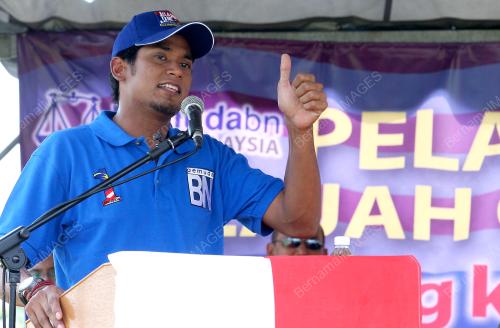 KHAIRY JAMALUDDIN
