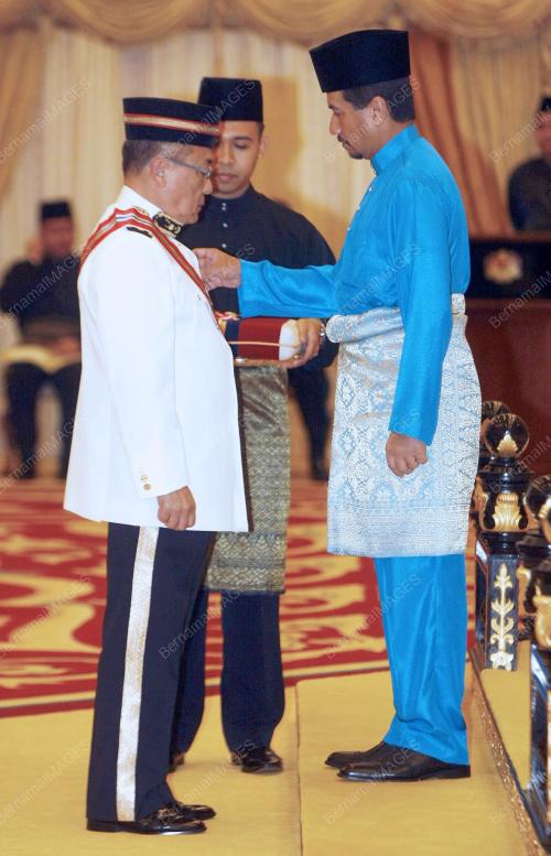 TUAKU MIZAN ZAINAL ABIDIN