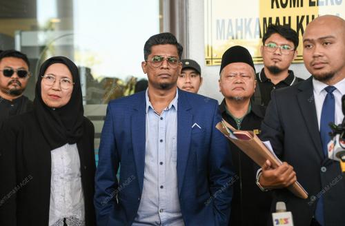KL21_17032026_ZAMRI_VINOTH