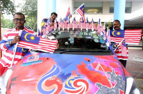 KL21_17082017_BENDERA