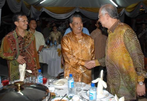 MOHD NAJIB TUN ABDUL RAZAK