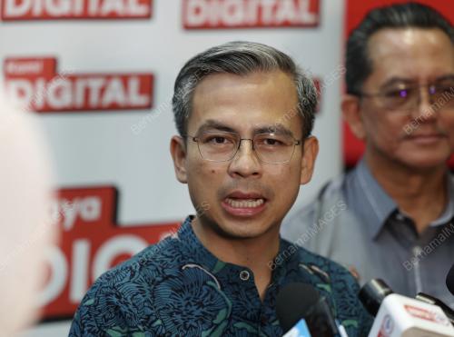 AHMAD FAHMI MOHAMED FADZIL