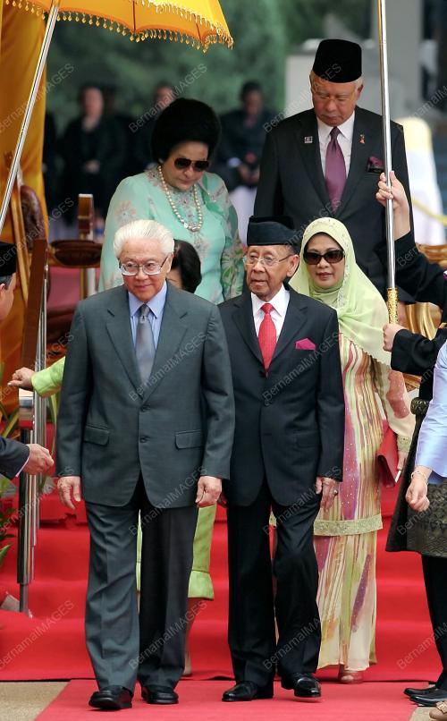 KL21_18092013_AGONG_TONY_TAN