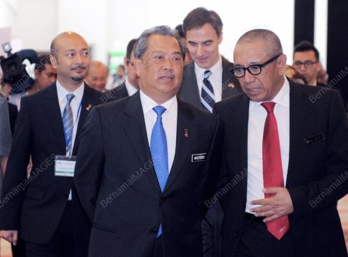 TAN SRI MUHIYDDIN YASSIN