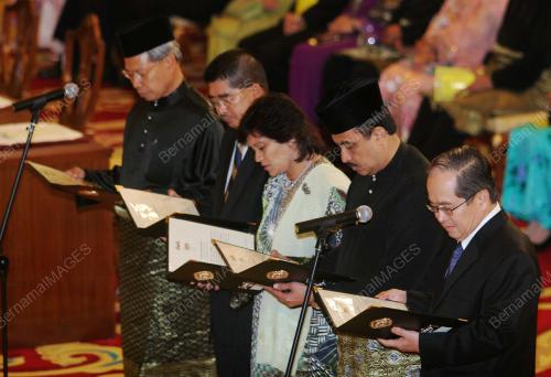 ISTIADAT ANGKAT SUMPAH JAWATAN