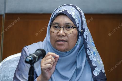 NOR YATI AHMAD