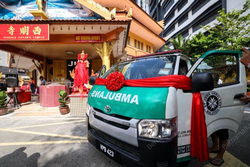MAJLIS PENYERAHAN AMBULANS