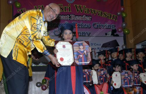 DATUK MAGLIN DENNIS D'CRUZ