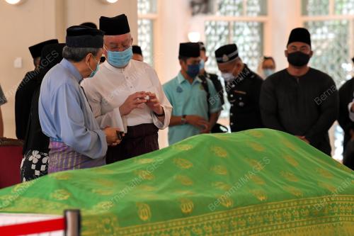 SULTAN SELANGOR SULTAN SHARAFUDDIN IDRIS SHAH