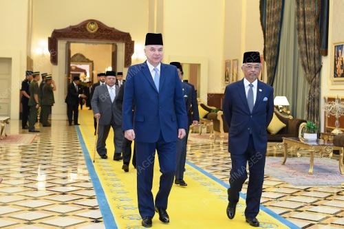 AL-SULTAN ABDULLAH RI'AYATUDDIN AL-MUSTAFA BILLAH SHAH