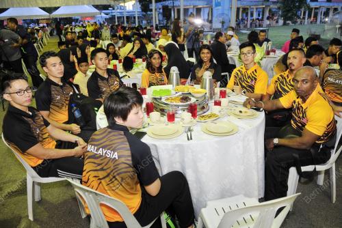 KL21_20062016_BUKA_PUASA