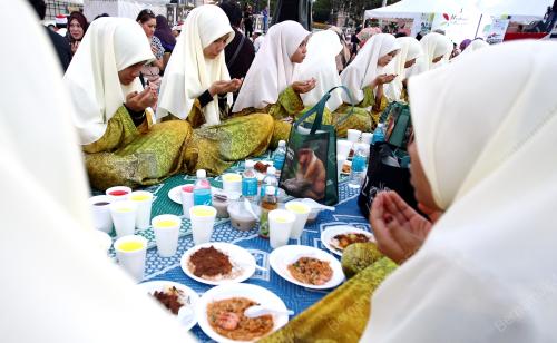 KL21_20072014_BERBUKA