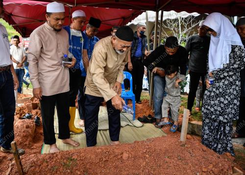 TRAGEDI NAHAS PESAWAT ELMINA