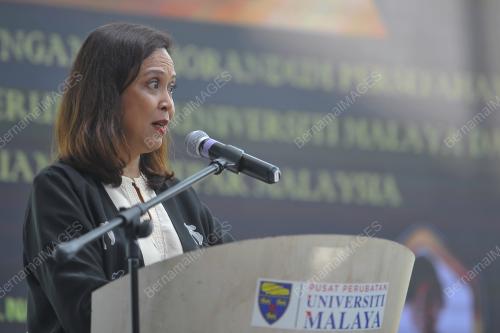 PROF DR NAZIRAH HASNAN