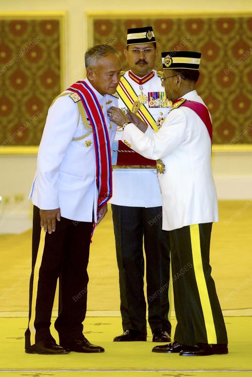 KL21_20102015_AGONG