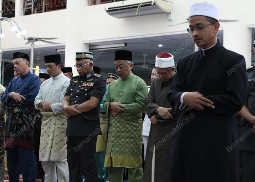 KL21_22032019_AGONG_SOLAT_BN201903204027