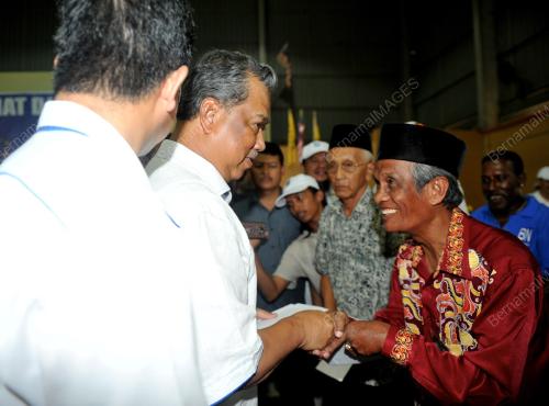 TAN SRI MUHYIDDIN YASSIN