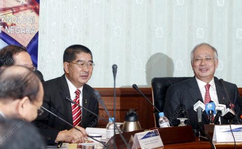 MOHD NAJIB TUN ABDUL RAZAK