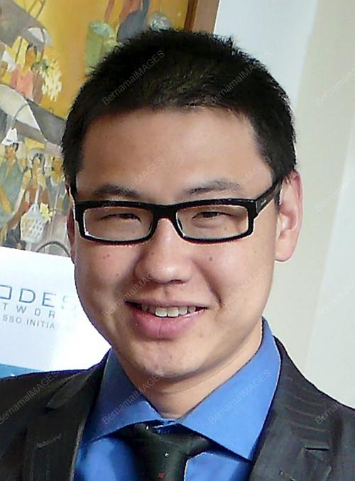 DR DARREN NG