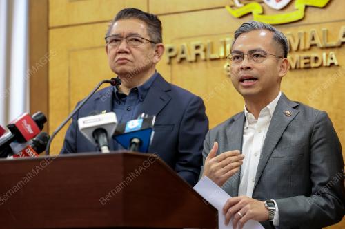 FAHMI FADZIL