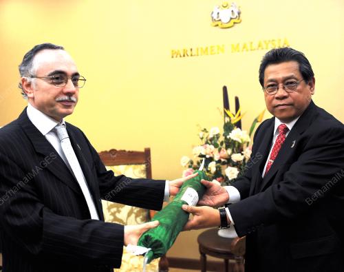 TAN SRI PANDIKAR AMIN MULIA