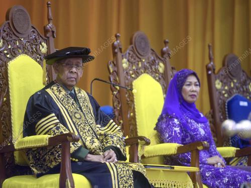KL21_23092013_AGONG