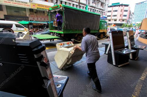 KL21_23122015_DBKL