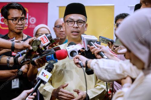 FAHMI FADZIL