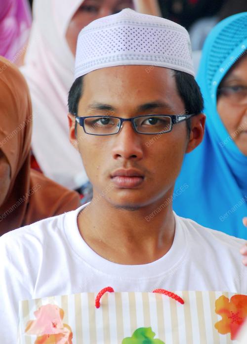 MANGSA TANAH RUNTUH