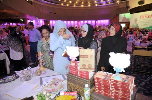 KL21_24082016_TAPAK_JUALAN