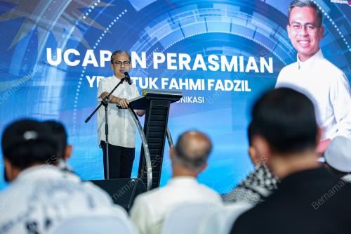DATUK FAHMI FADZIL