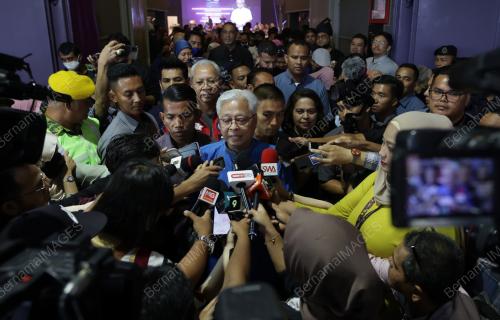 DATUK SERI ISMAIL SABRI YAAKOB