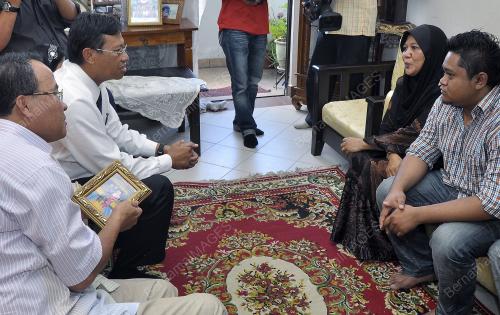DATUK SERI AHMAD SHABERY CHEEK