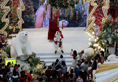 TINJAUAN KRISMAS