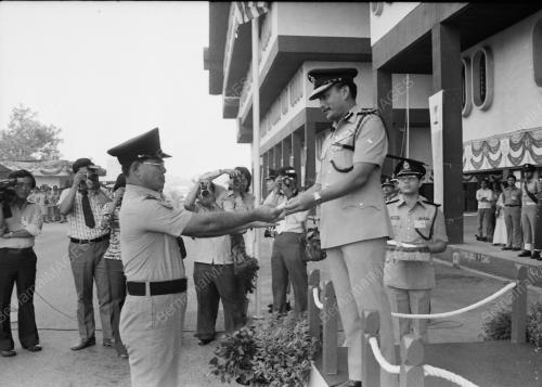 HARI POLIS