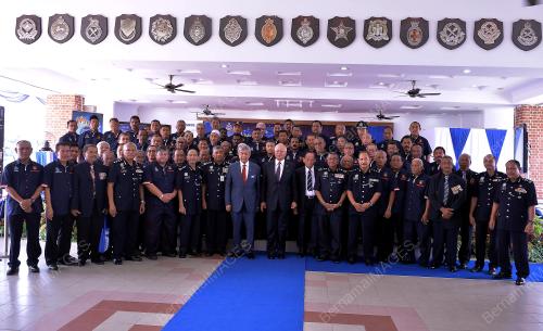KL21_25032017_HARI_POLIS