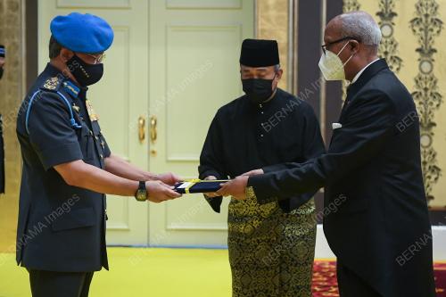 AL-SULTAN ABDULLAH RI'AYATUDDIN AL-MUSTAFA BILLAH SHAH