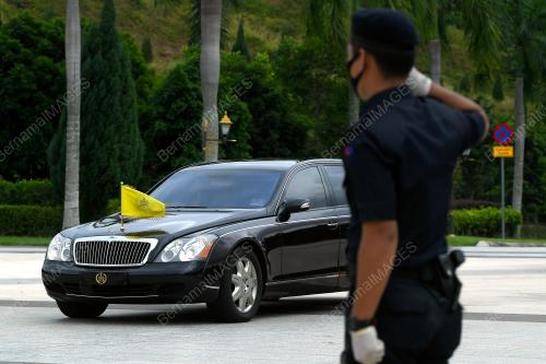 SULTAN PERAK SULTAN NAZRIN SHAH